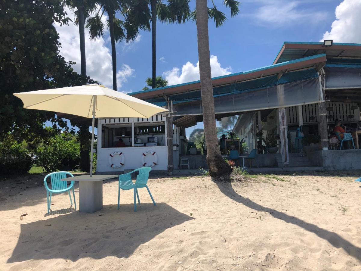 Le Petit Saint Tropez Hotel Khanom Buitenkant foto