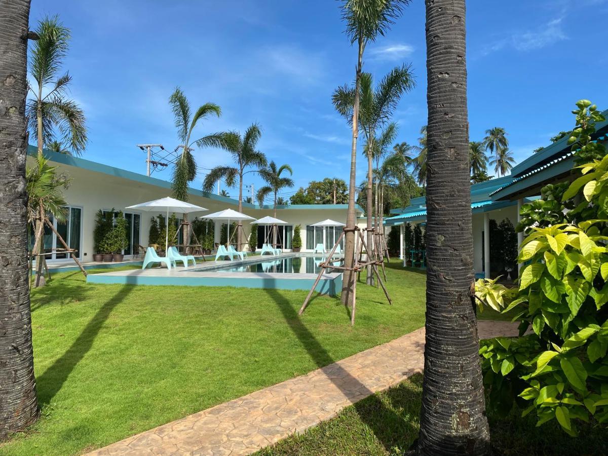 Le Petit Saint Tropez Hotel Khanom Buitenkant foto